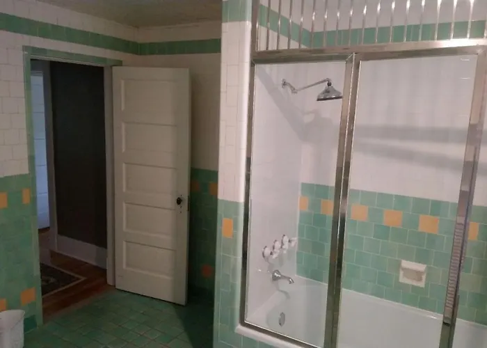 Villa Governors *